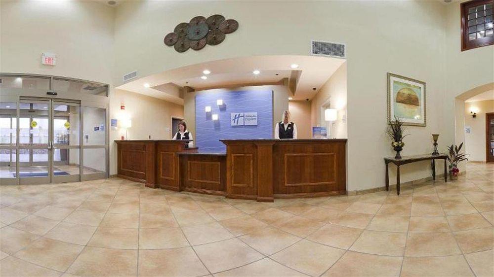 Holiday Inn Express & Suites Searcy By Ihg Ngoại thất bức ảnh